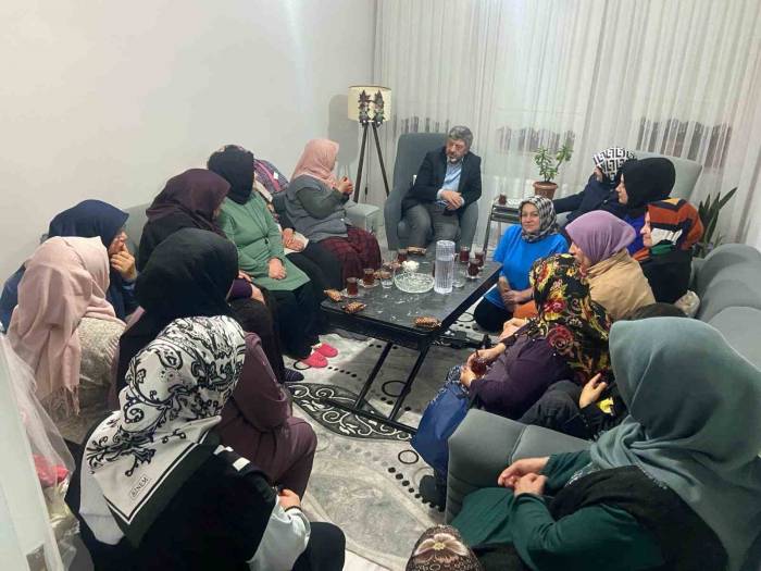 Başkan Akçadurak, Ev Ziyaretlerine Devam Ediyor