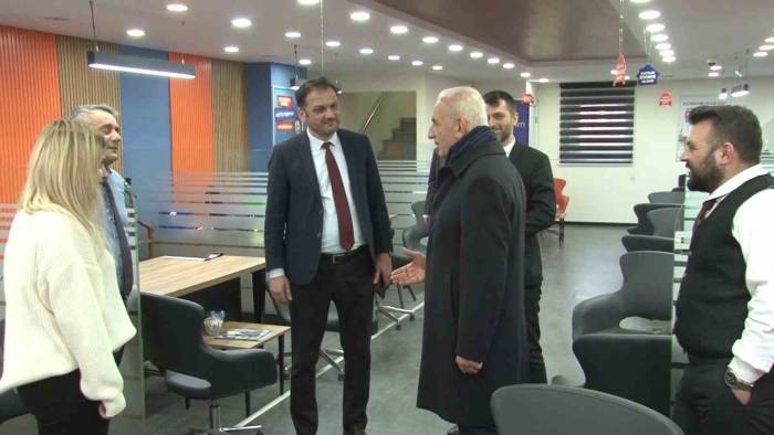 Ümraniye Belediye Başkanı İsmet Yıldırım Esnafı Ziyaret Etti