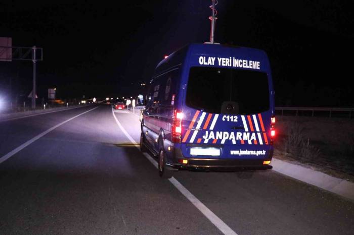 Yolun Karşısına Geçmek İsterken Otomobilin Çarptığı Yaşlı Adam Öldü