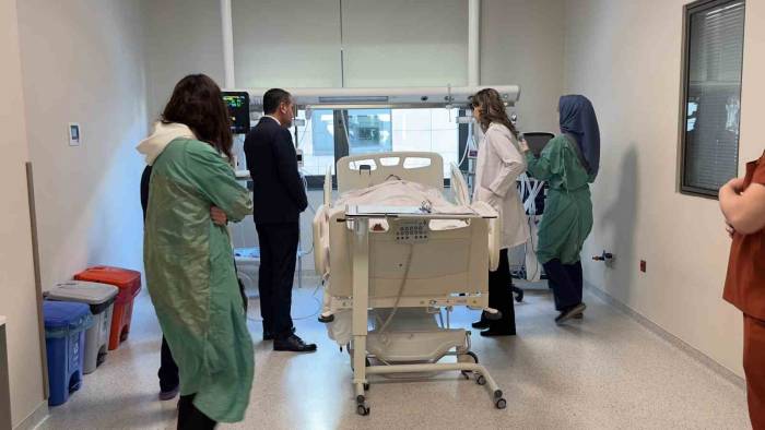 Göçükten Sağ Kurtarılan Madencilerden İlk Görüntü