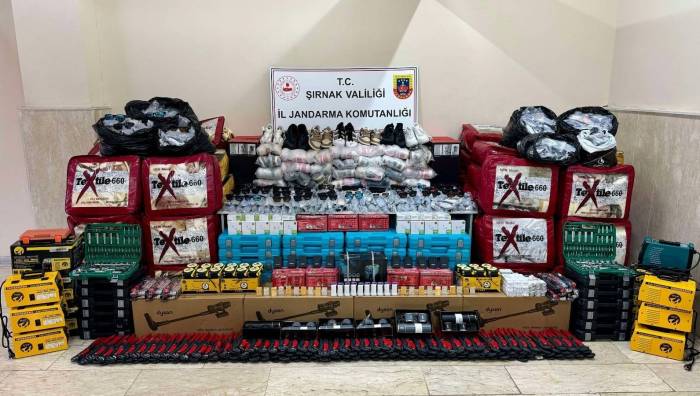 Şırnak’ta 3.5 Milyon Lira Değerinde Kaçak Ürünler Ele Geçirildi