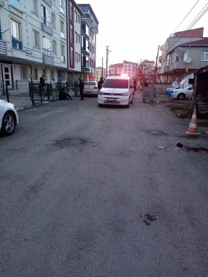 İnşaatta 2 İşçi Arasında Çıkan Tartışmada Kan Aktı