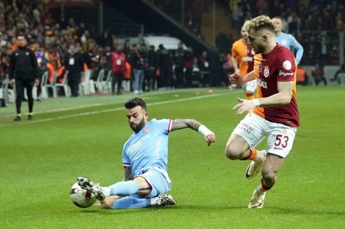 Trendyol Süper Lig: Galatasaray: 2 - Antalyaspor: 1 (Maç Sonucu)