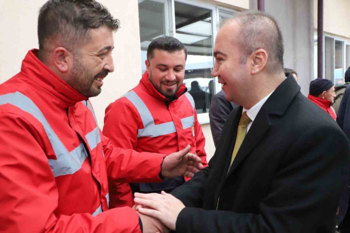 Uluçay, “Yeni Evlenecek Belediye Personeline 100 Bin Tl Nakdi Destek Vereceğiz”