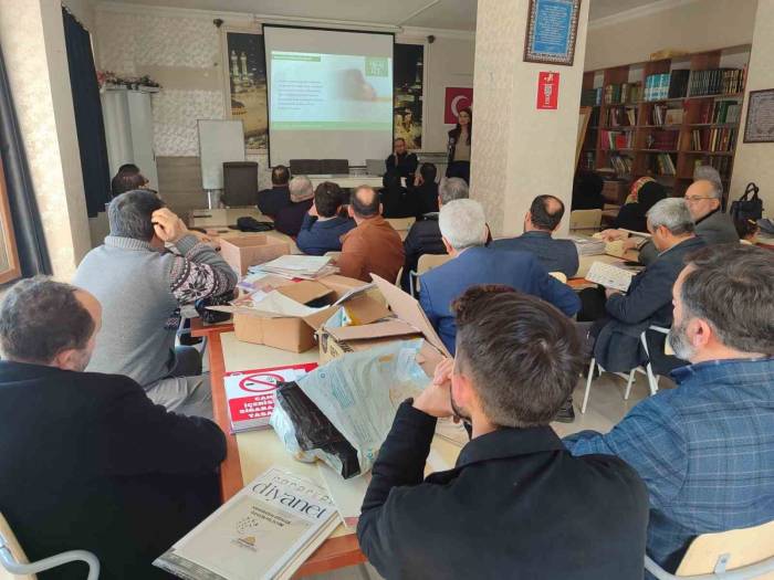 Didim’de 165 Vatandaşa ’en İyi Narkotik Polisi Anne’ Eğitimi Verildi