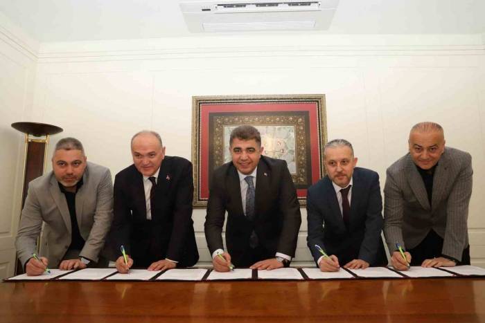 Aile Sağlı Merkezini Hayırseverler Yaptıracak