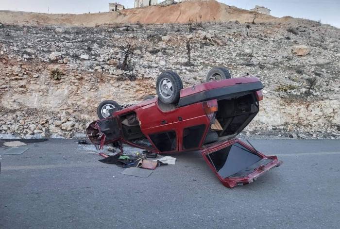 Kontrolden Çıkan Otomobil Takla Attı: 4 Yaralı