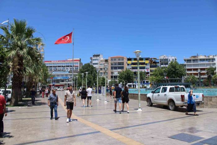 Aydın’ın Efeler’i 21 İli Nüfusuyla Solladı