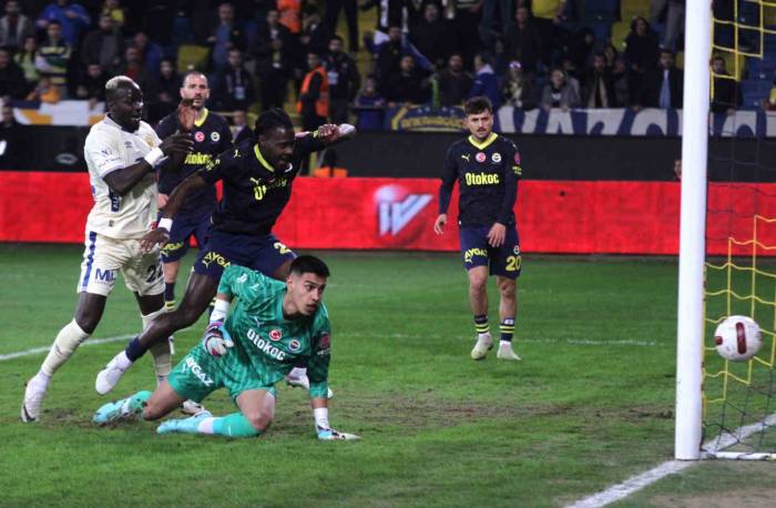 Ziraat Türkiye Kupası: Mke Ankaragücü: 2 - Fenerbahçe: 0 (İlk Yarı)