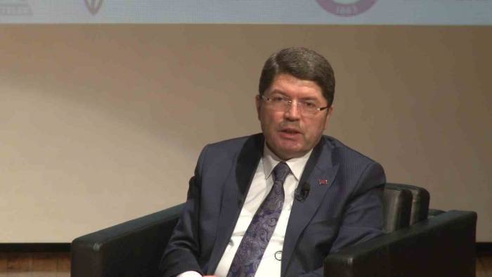 Adalet Bakanı Tunç: "anayasamızdaki Vesayetçi Ruhu Ortadan Kaldıran Düzenlemeler Yeni Anayasada Kalıcı Hale Getirilmelidir”