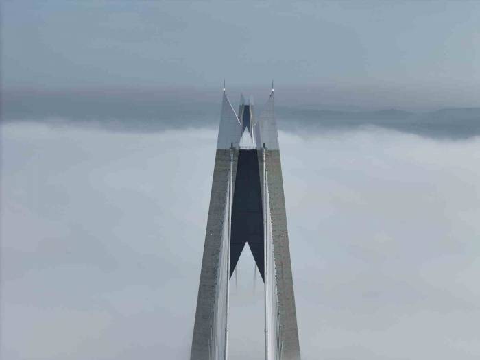 Sis Altındaki Yavuz Sultan Selim Köprüsünden Masalsı Görüntüler