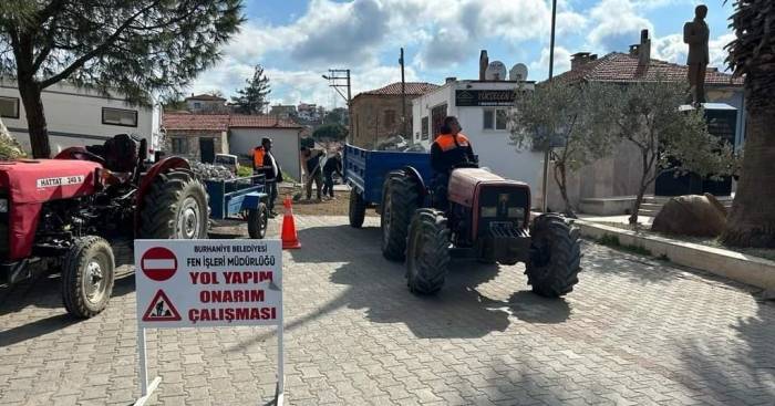 Burhaniye Genelinde Yol Çalışmaları Sürüyor