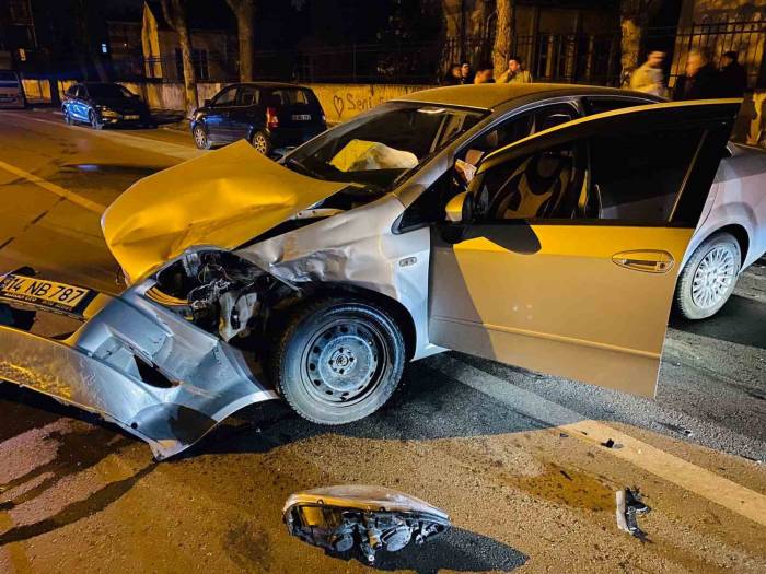 Otomobil İle Cip Çarpıştı: 1 Yaralı