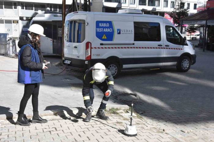 Vedaş’ın Son Teknoloji ’kablo Test Aracı’ Göreve Başladı