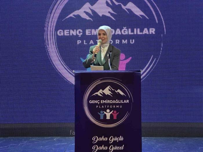 Bakan Göktaş, Eskişehir’de Büyük Emirdağlılar Buluşması’na Katıldı