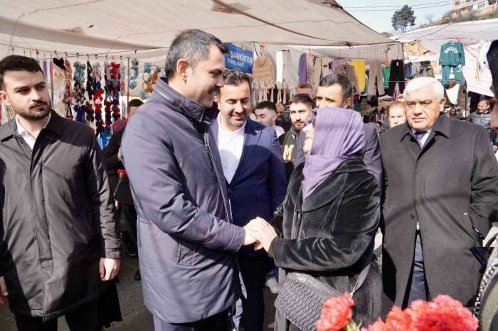 İbb Başkan Adayı Kurum Sarıyer Çarşamba Pazarı’nda Esnafı Ziyaret Etti