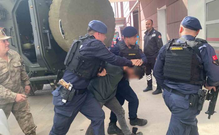 3 Kişinin Cinayet Zanlısı Adliyeye Sevk Edildi