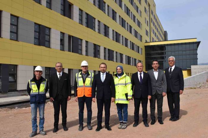 Aydın Şehir Hastanesi’nde İnşaat Çalışmaları Sürüyor