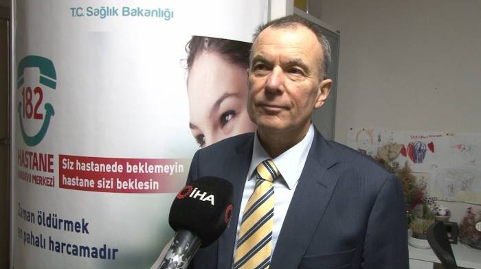 Düğünde Fenalaşan Adam 40 Dakika Boyunca Yapılan Kalp Masajı İle Hayata Tutundu