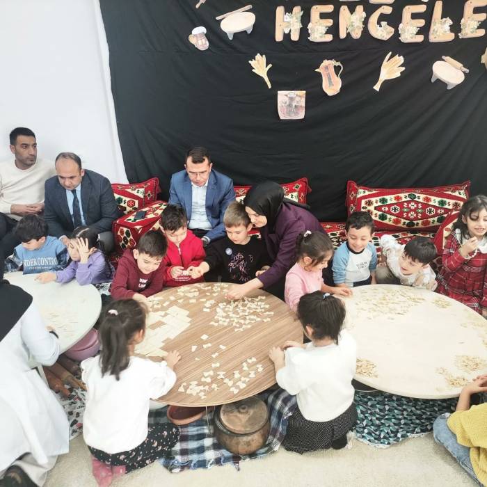 Tutak Kaymakamı Adıbelli, İlçedeki Eğitim Kurumlarını Ziyaret Etti