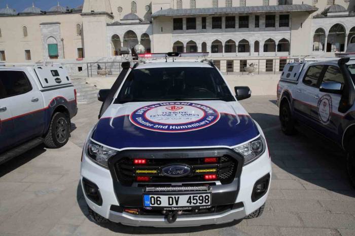 Tdv Mobil İkram Araçlarını Deprem Bölgesine Gönderiyor