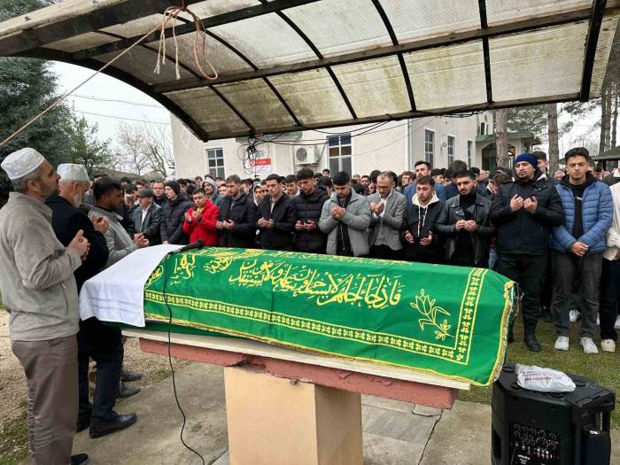 Kaza Kurbanı Genç Son Yolculuğuna Uğurlandı