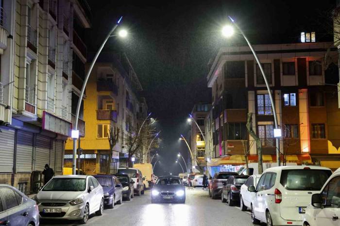 Sultangazi Caddeleri Yeni Bir Görünüme Kavuştu