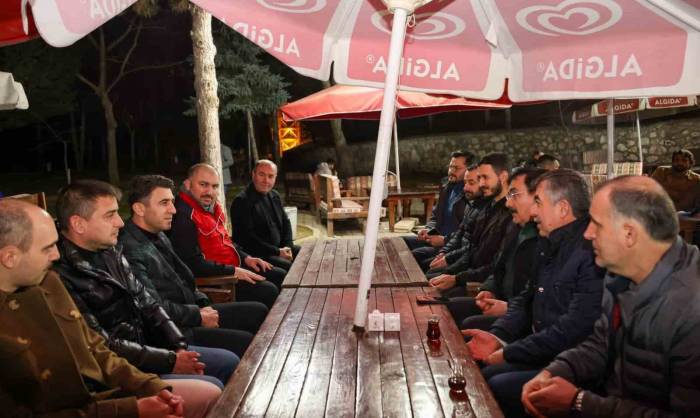 Akşam Yürüyüşünde Vatandaşla Buluştu