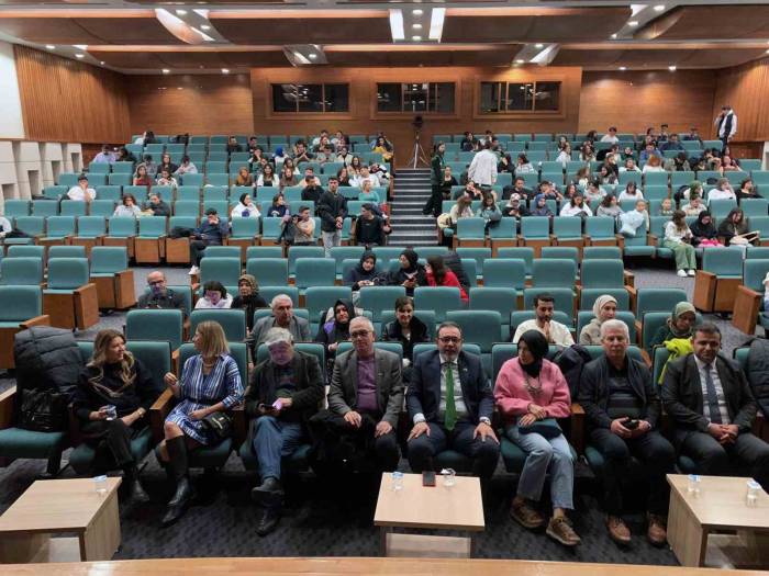 Muğla Yeşilay Derneği’nden Gençlere Teknoloji Bağımlılığı Uyarısı