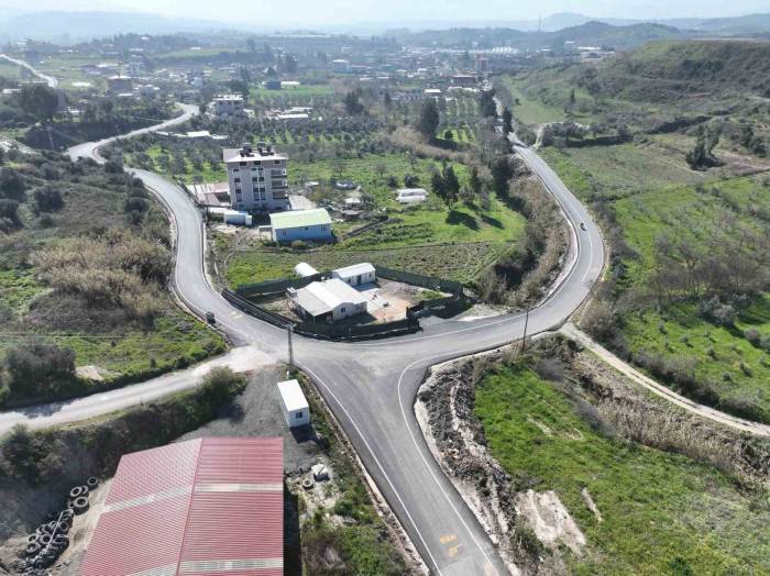 Hatay Büyükşehir Belediyesi İl Genelinde Yol Yapım Çalışmalarına Devam Ediyor