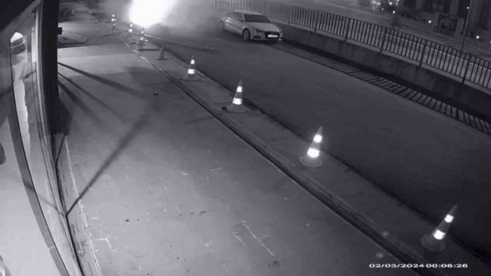 Üç Kişinin Yaralandığı Kaza Güvenlik Kamerasında