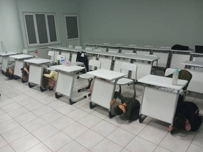 Aydın’da Deprem Anı Tatbikatı Yapıldı