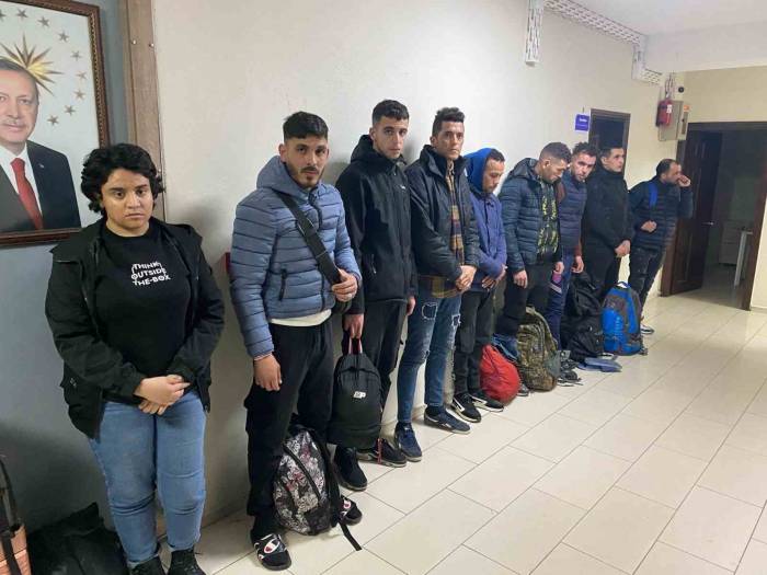 Gelibolu’da 13 Kaçak Göçmen Yakalandı