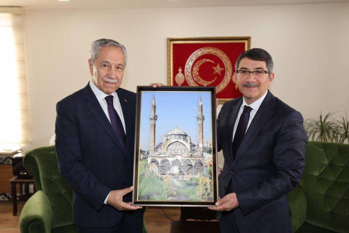 Arınç’tan Başkan Çelik’e Veda Ziyareti