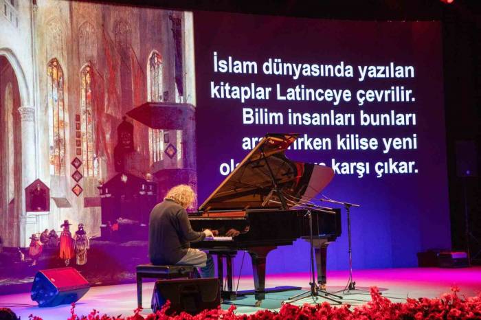 Esenler’de “Uzayın Derinliklerine Yolculuklar” Piyano Resitali Büyük Beğeni Topladı