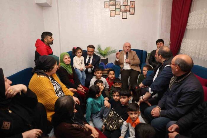 Başkan Bıyık: "Kendimizi Değil, Kentimizi Düşünüyoruz"