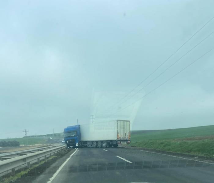 Kaza Anı Araç Kamerasına Yansıdı