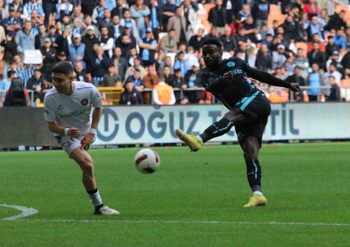 Trendyol Süper Lig: Y. Adana Demirspor: 1 - Fatih Karagümrük: 0 (İlk Yarı)