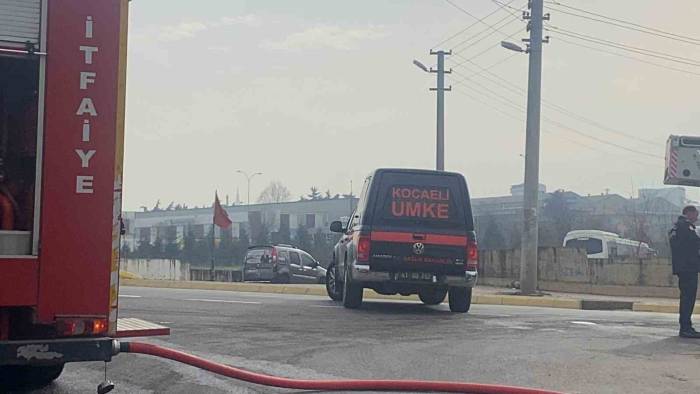 Öğrenci Yurdunun Çatısı Yandı