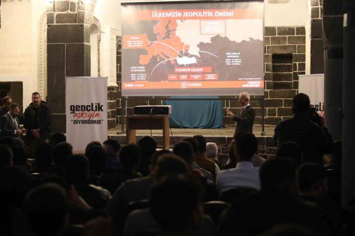 Bakan Uraloğlu: “Türksat 6a Uydumuzu Bu Sene İnşallah Uzaya Gönderiyoruz”