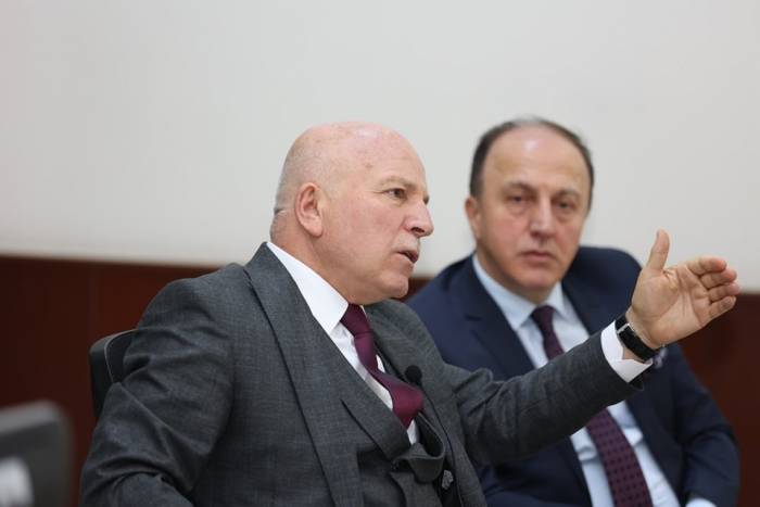 Sekmen; “Gençlerle Geleceğimizi İnşa Edeceğiz”