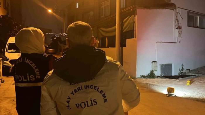 Ramazan Ayında Davul Çalma İsteğini Reddeden Muhtarı Vurdu