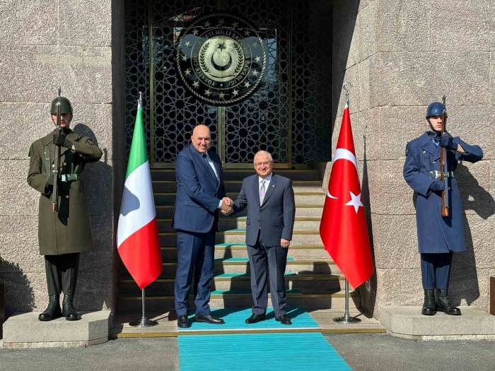 Bakan Güler, İtalyan Mevkidaşı Crosetto İle Bir Araya Geldi