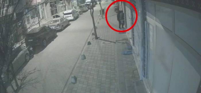 Siirt’te İş Yeri Ve Bir Kuruma Giren 2 Hırsız Tutuklandı