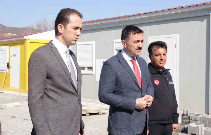 Vali Tekbıyıkoğlu: "Deprem Olmadan Yapılabilecek Her Şey Düşünüp Değerlendirmeye Çalışıyoruz"