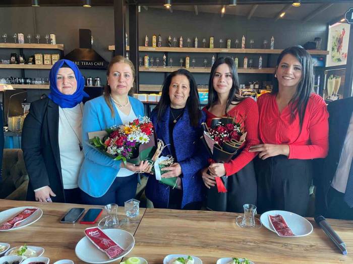 Başkan Günay: “Kadınlar, Yıkıldığında Küllerinden Doğan Anka Kuşu Gibidir”