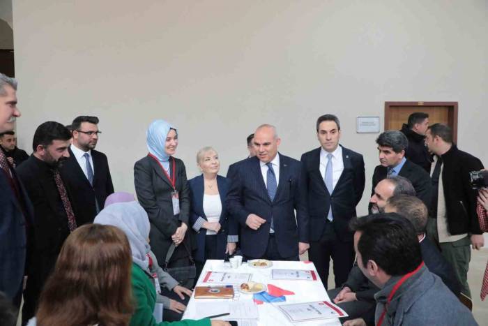 Ağrılı Kadınlar “Anne Akademisi” İle Güçlenecek