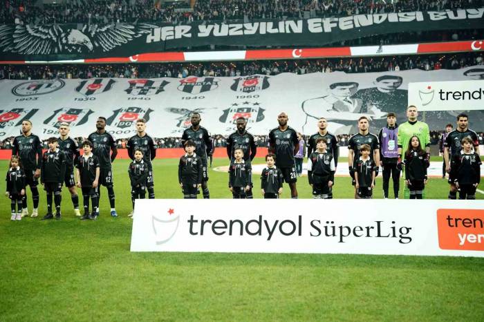 Beşiktaş Son 10 Maçın 8’ini İstanbul’da Oynayacak