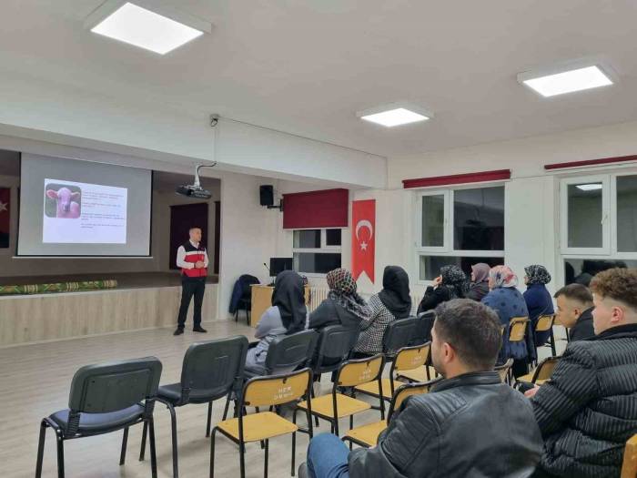 Hisarcık’ta Büyükbaş Ve Küçükbaş Hayvan Besi Kursu