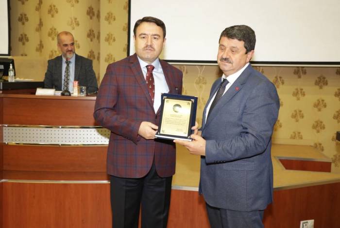 Kütahya İl Genel Meclisi Üyelerine Teşekkür Plaketi